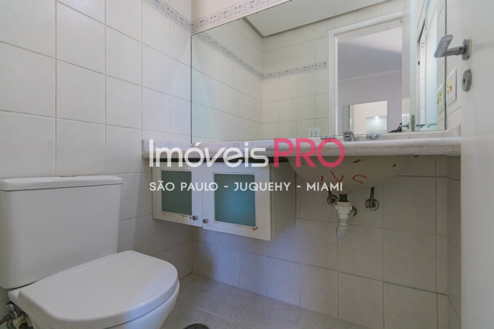 Foto :: https://assets.imoveispro.com.br/thumb/IP37877/apartamento-venda-moema_IP37877_23_1920x1080.jpg?