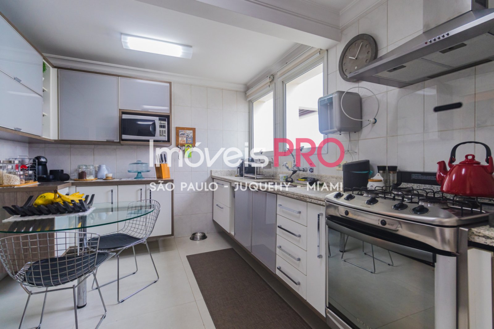 Foto :: https://assets.imoveispro.com.br/thumb/IP37889/apartamento-venda-saude_IP37889_23_1920x1080.jpg?