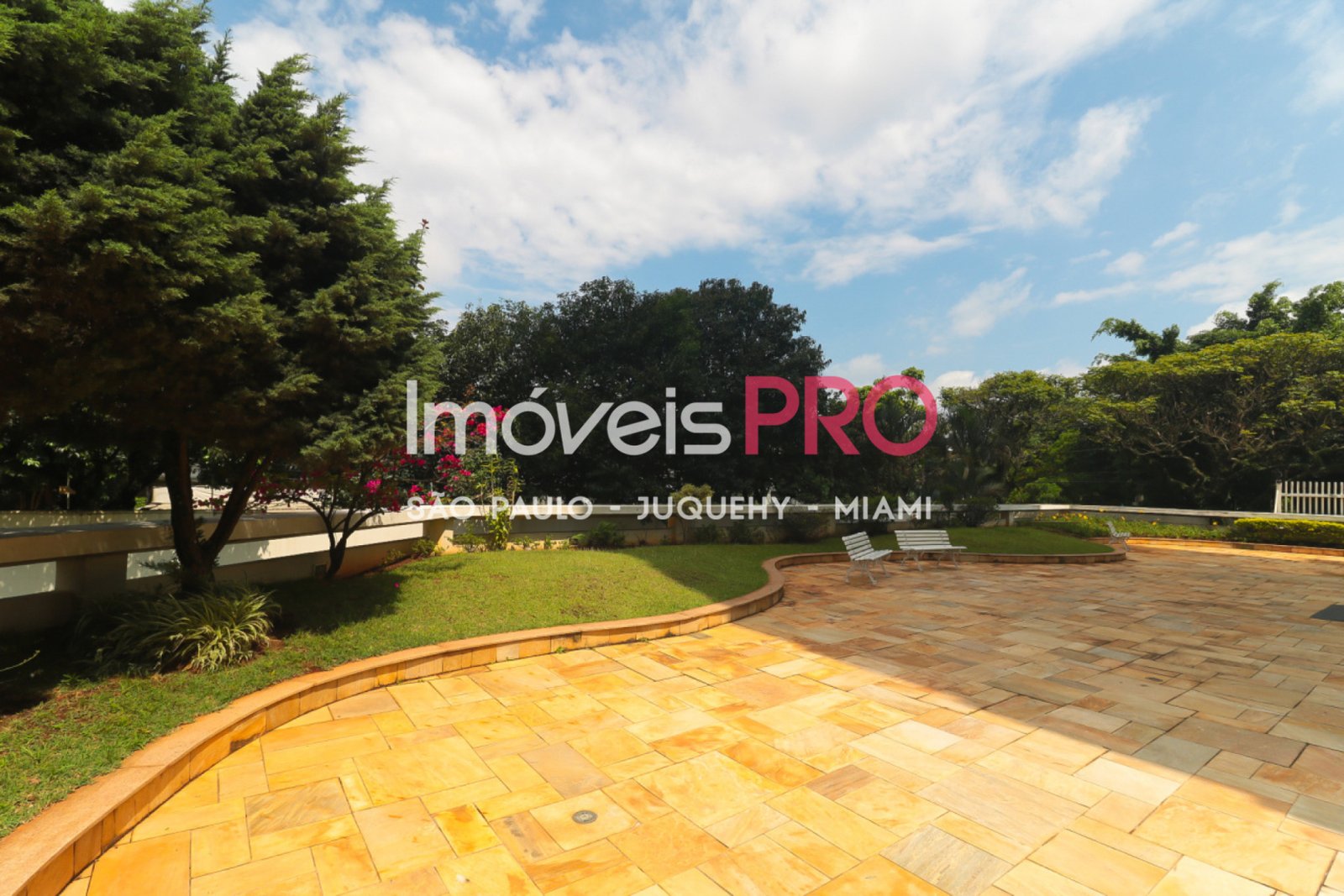 Foto :: https://assets.imoveispro.com.br/thumb/IP37889/apartamento-venda-saude_IP37889_35_1920x1080.jpg?