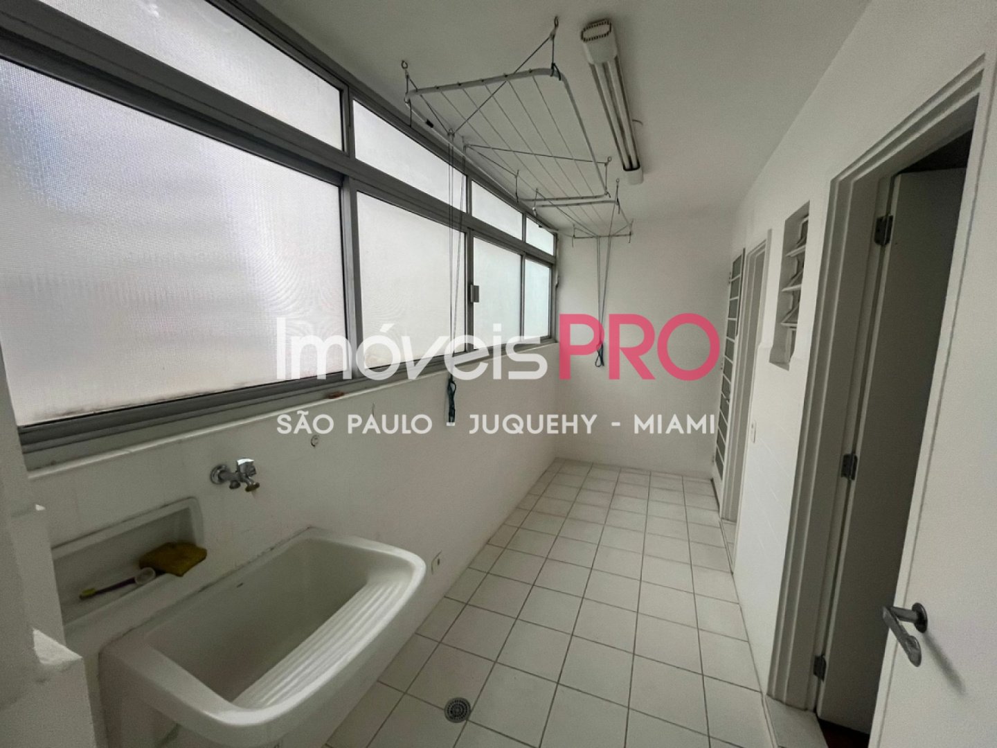 Foto :: IP37896