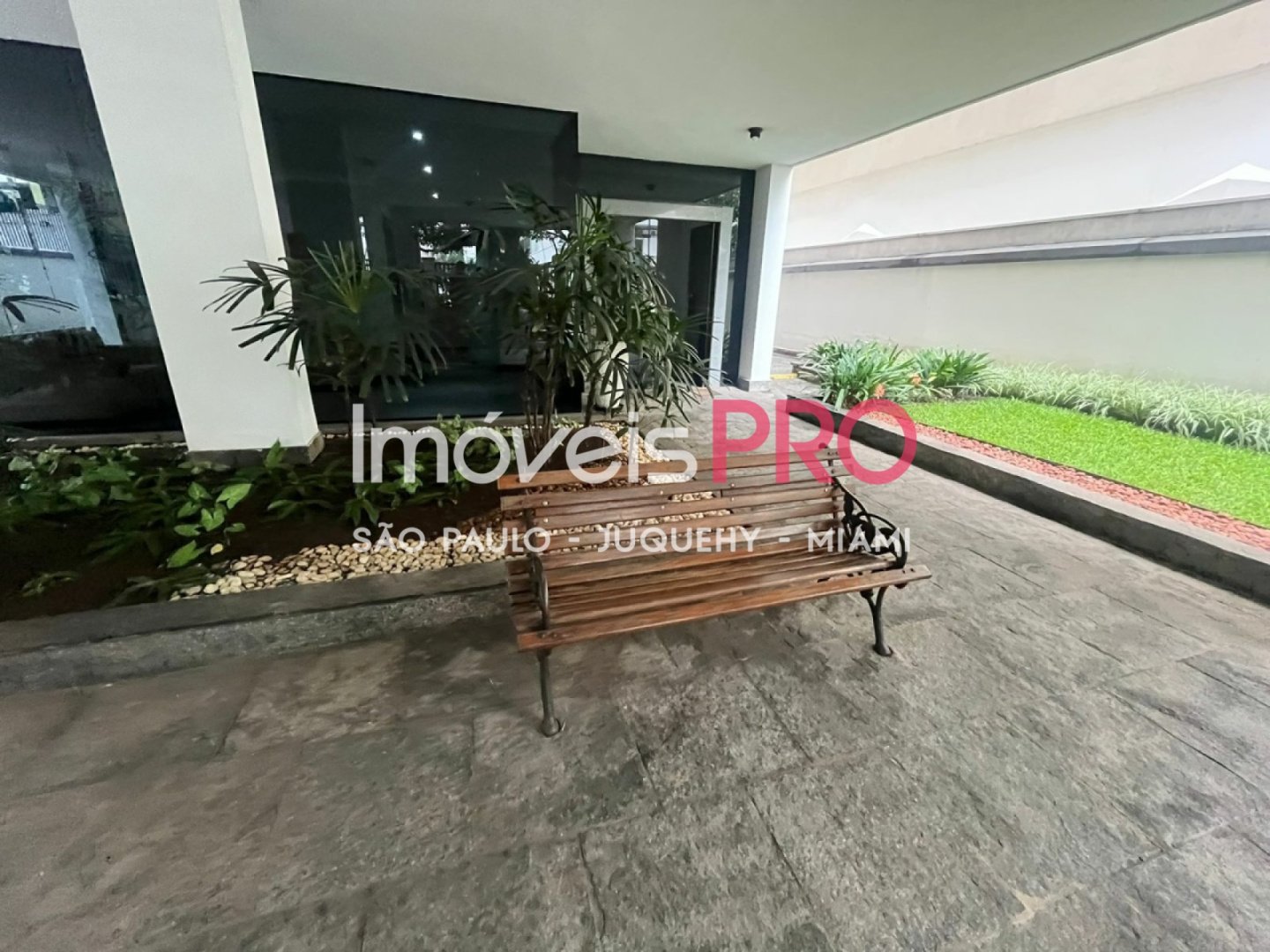 Foto :: https://assets.imoveispro.com.br/thumb/IP37896/apartamento-venda-jardim-paulista_IP37896_41_1920x1080.jpg?