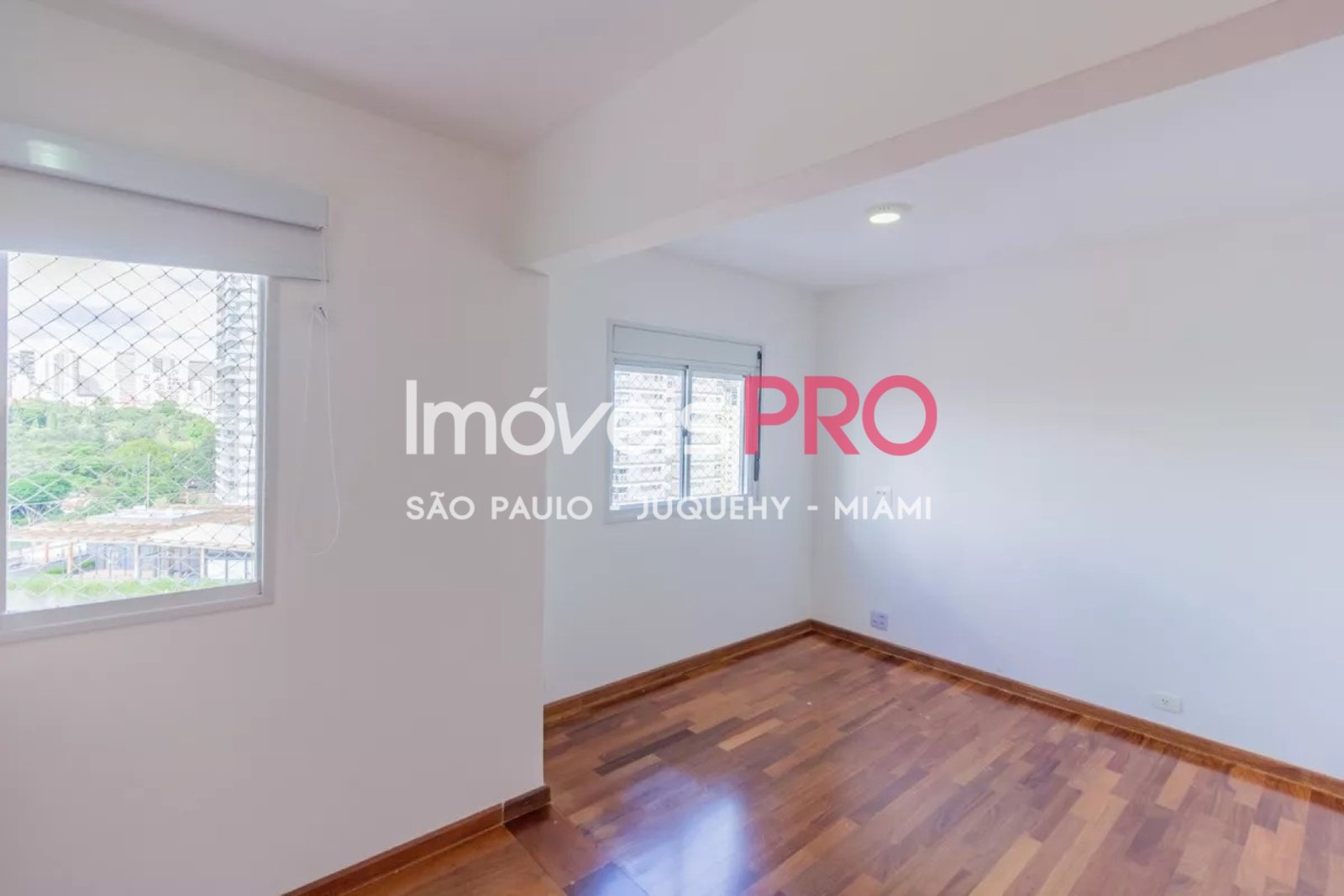 Foto :: https://assets.imoveispro.com.br/thumb/IP37899/apartamento-aluguel-pinheiros_IP37899_11_1920x1080.jpg?