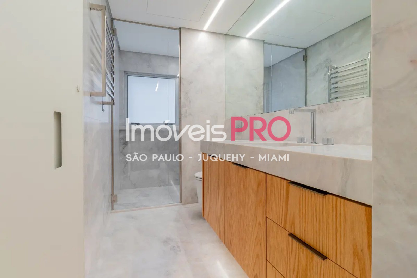 Foto :: https://assets.imoveispro.com.br/thumb/IP37902/apartamento-venda-higienopolis_IP37902_23_1920x1080.jpg?