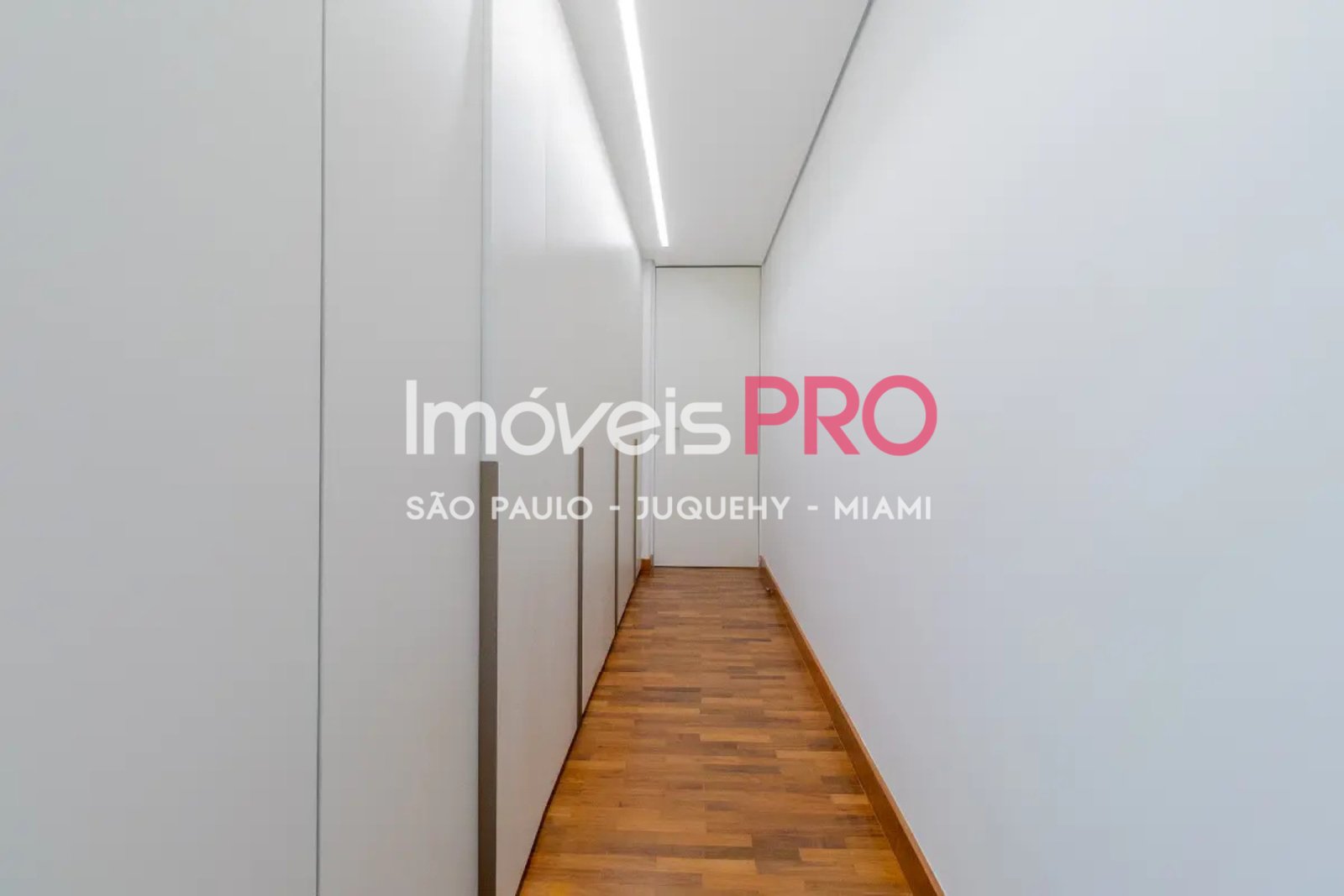 Foto :: https://assets.imoveispro.com.br/thumb/IP37902/apartamento-venda-higienopolis_IP37902_35_1920x1080.jpg?