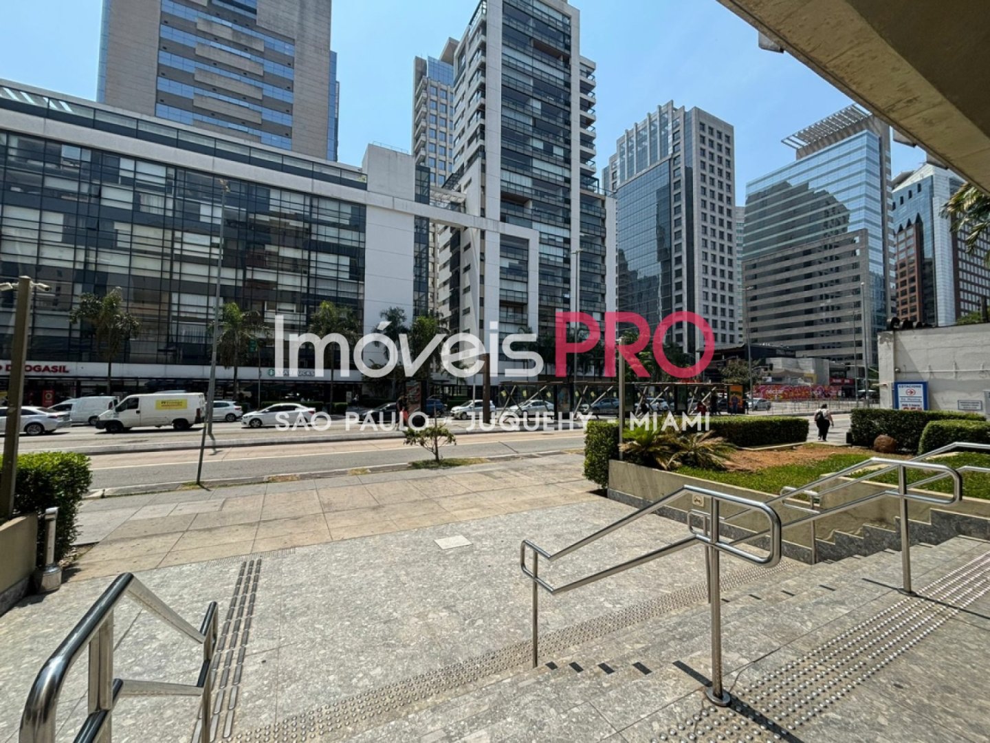 Foto :: https://assets.imoveispro.com.br/thumb/IP37907/conj-comercial-aluguel-vila-olimpia_IP37907_17_1920x1080.jpg?