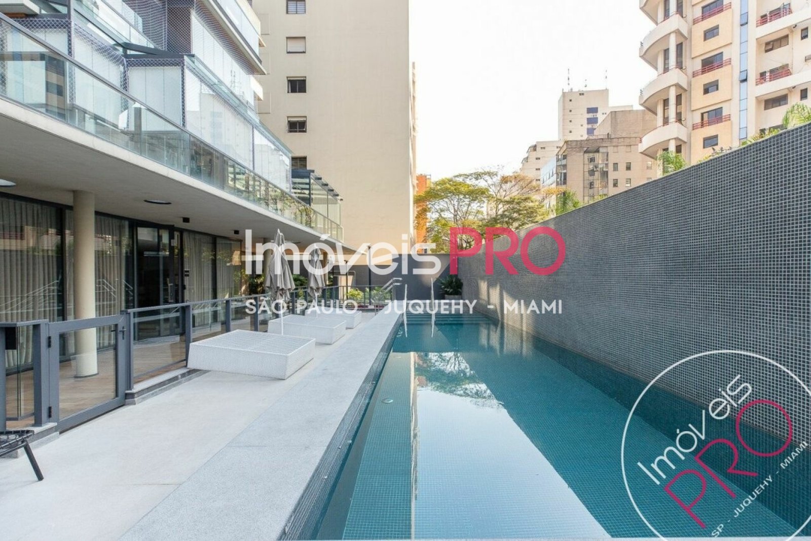 Foto :: https://assets.imoveispro.com.br/thumb/IP37916/apartamento-venda-itaim-bibi_IP37916_29_1920x1080.jpg?