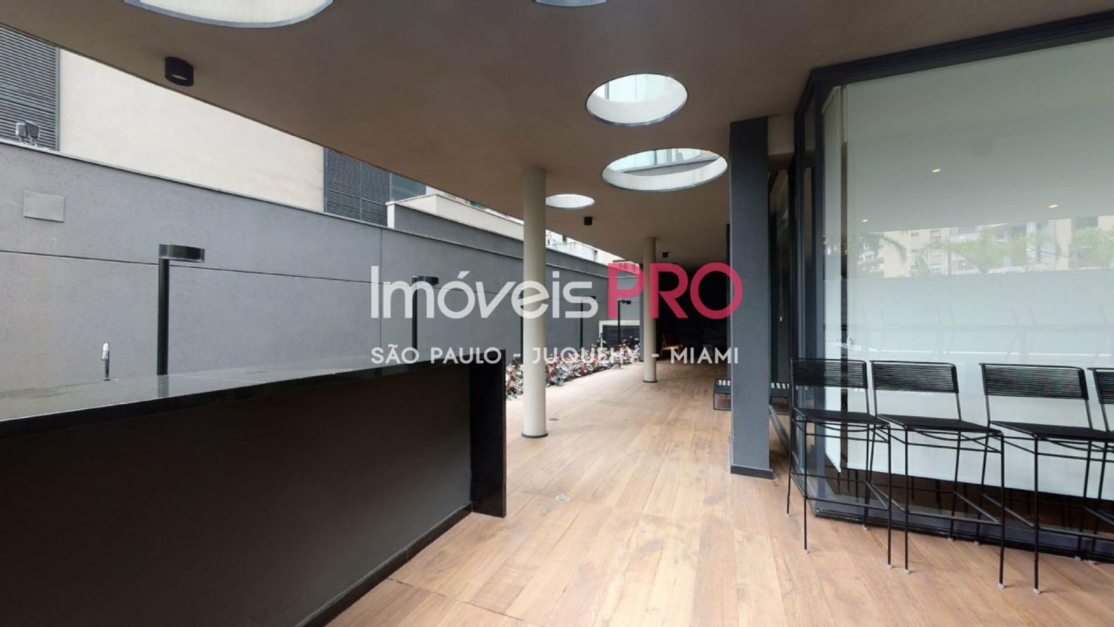 Foto :: https://assets.imoveispro.com.br/thumb/IP37916/apartamento-venda-itaim-bibi_IP37916_41_1920x1080.jpg?