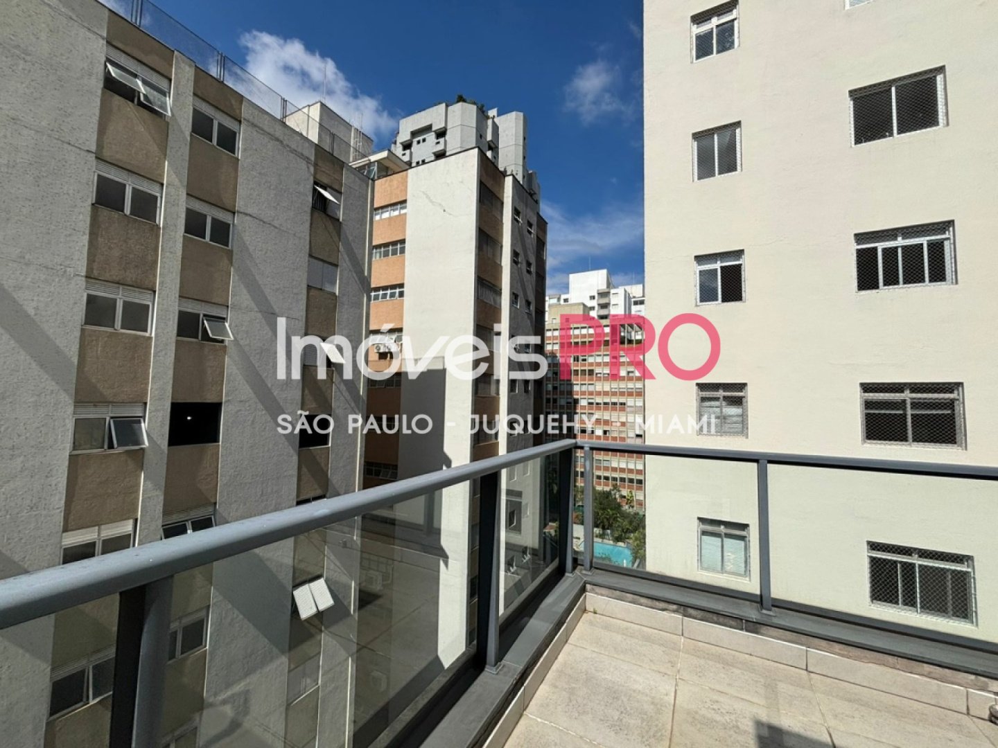 Foto :: https://assets.imoveispro.com.br/thumb/IP37919/apartamento-venda-itaim-bibi_IP37919_23_1920x1080.jpg?