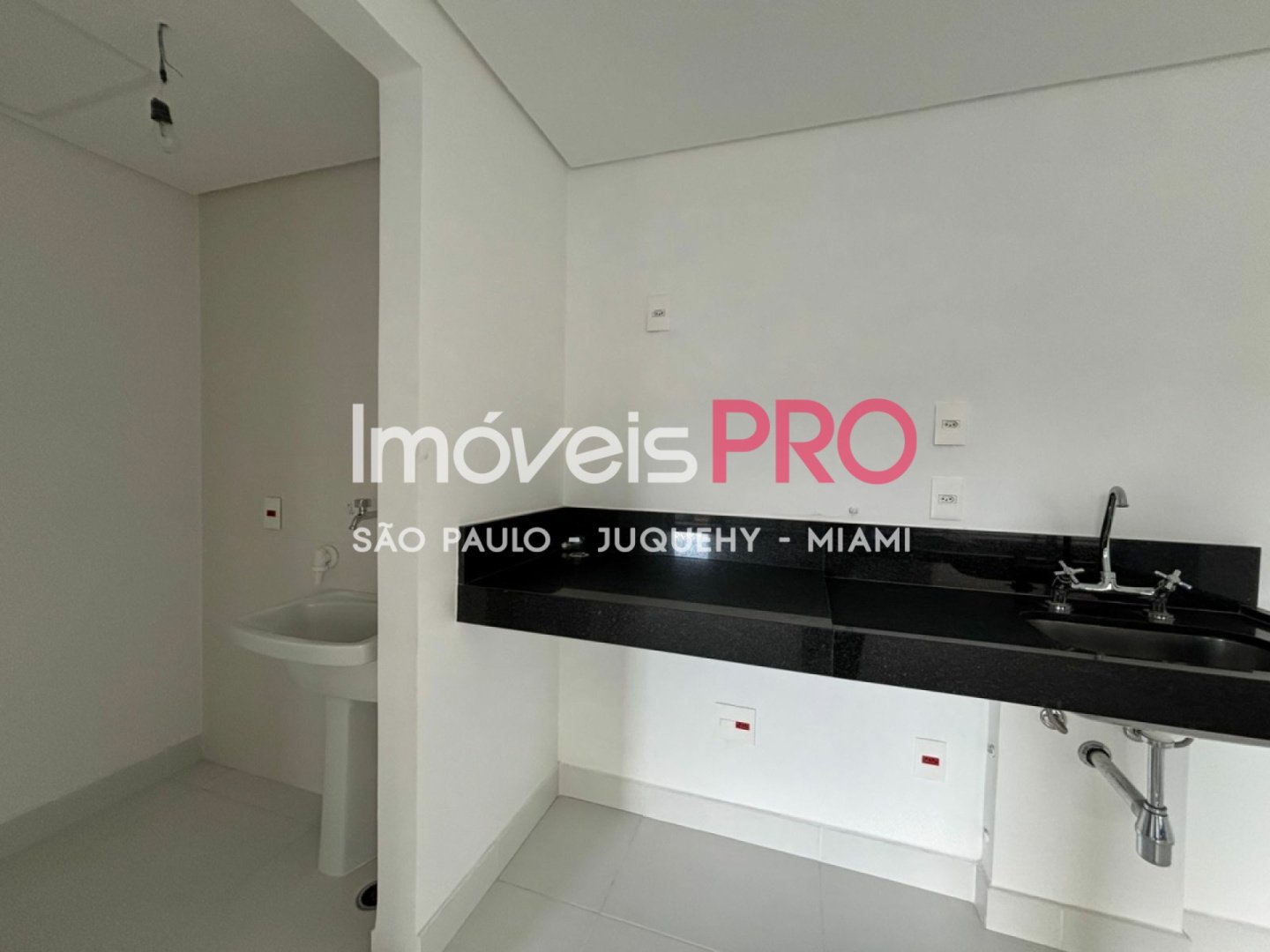 Foto :: https://assets.imoveispro.com.br/thumb/IP37920/apartamento-venda-itaim-bibi_IP37920_17_1920x1080.jpg?