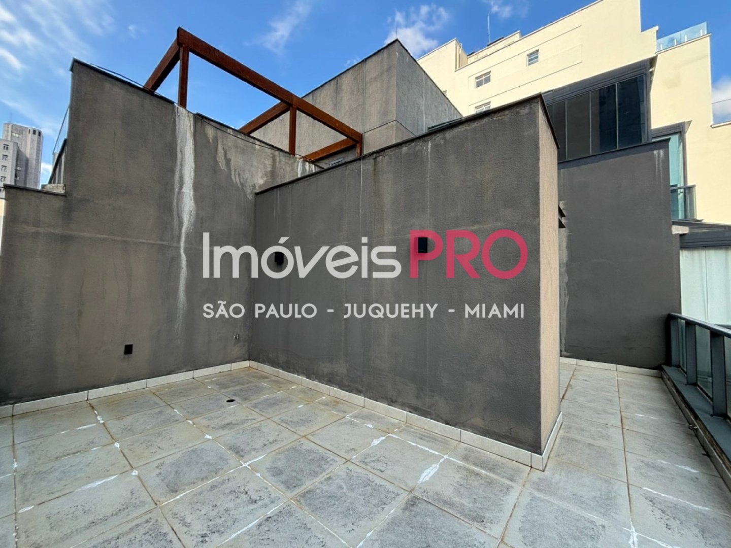 Foto :: https://assets.imoveispro.com.br/thumb/IP37920/apartamento-venda-itaim-bibi_IP37920_29_1920x1080.jpg?