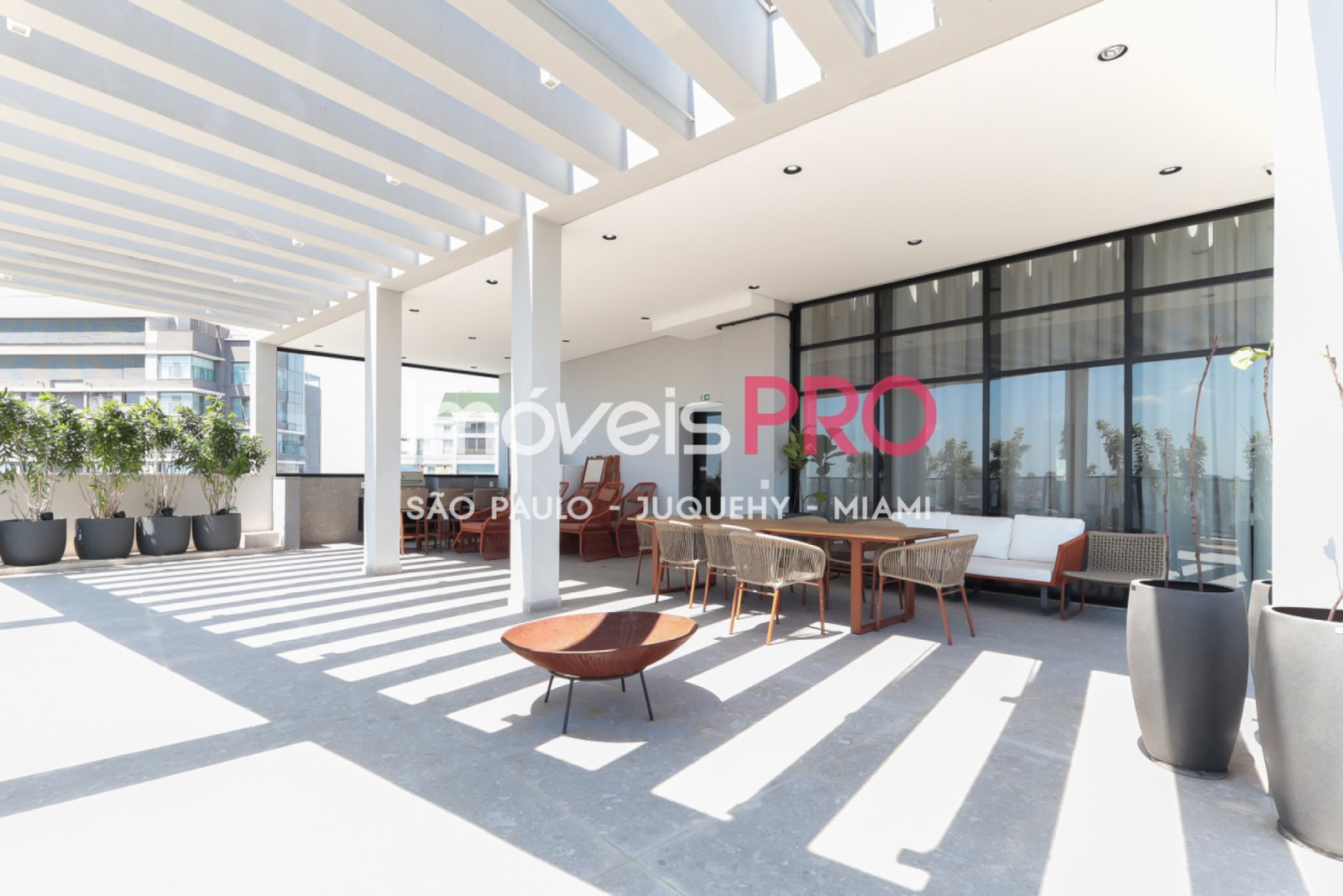 Foto :: https://assets.imoveispro.com.br/thumb/IP37922/apartamento-venda-moema_IP37922_11_1920x1080.jpg?