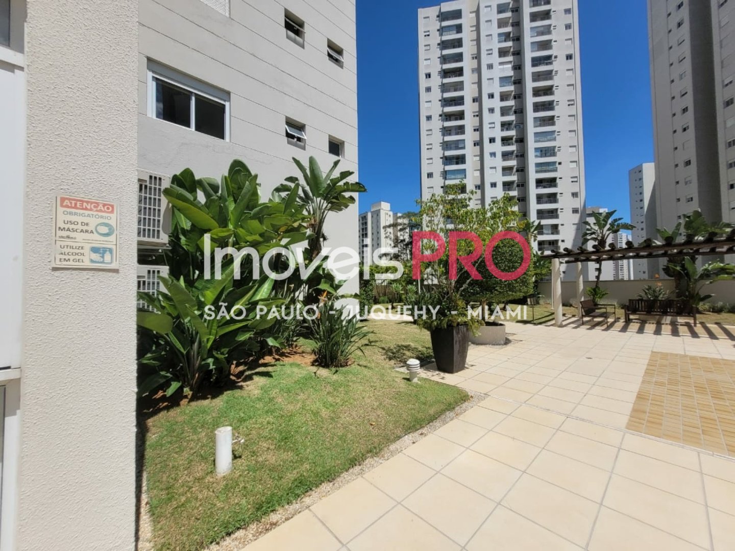 Foto :: https://assets.imoveispro.com.br/thumb/IP37923/apartamento-venda-morumbi_IP37923_29_1920x1080.jpg?