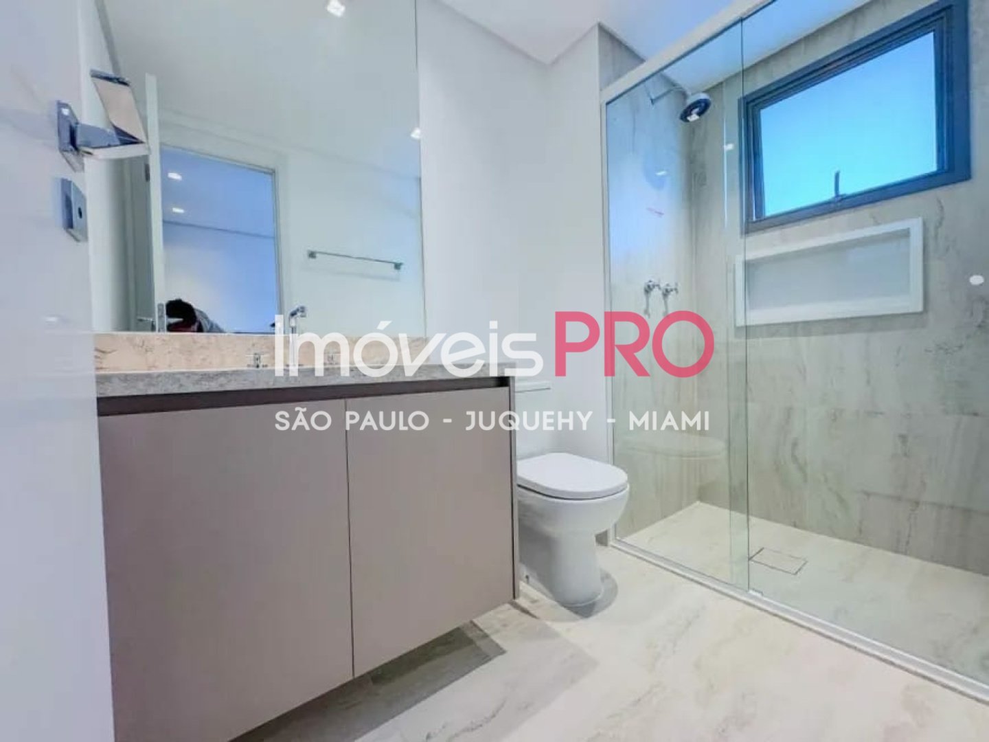 Foto :: https://assets.imoveispro.com.br/thumb/IP37930/apartamento-venda-brooklin_IP37930_23_1920x1080.jpg?