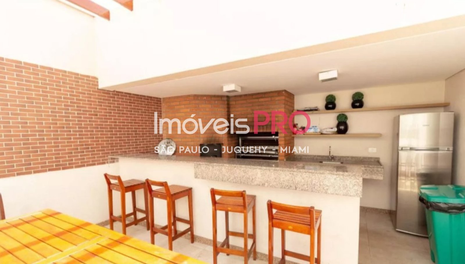 Foto :: https://assets.imoveispro.com.br/thumb/IP37954/apartamento-venda-campo-belo_IP37954_11_1920x1080.jpg?