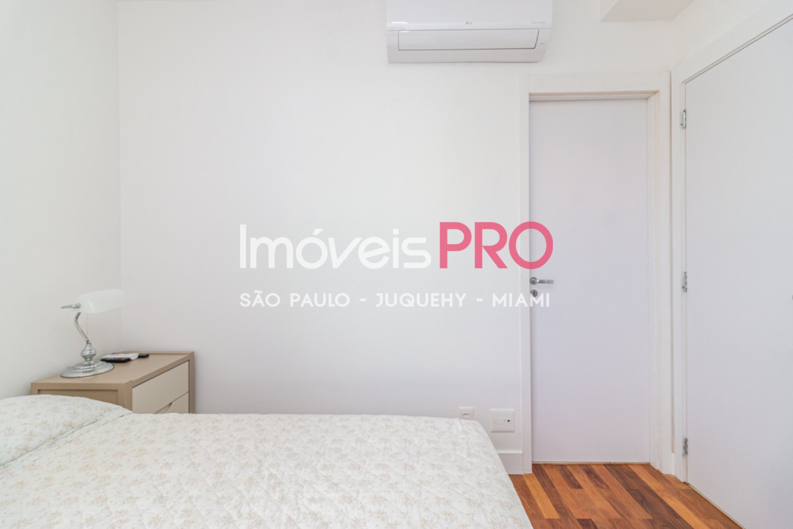 Foto :: https://assets.imoveispro.com.br/thumb/IP37957/apartamento-venda-campo-belo_IP37957_35_1920x1080.jpg?