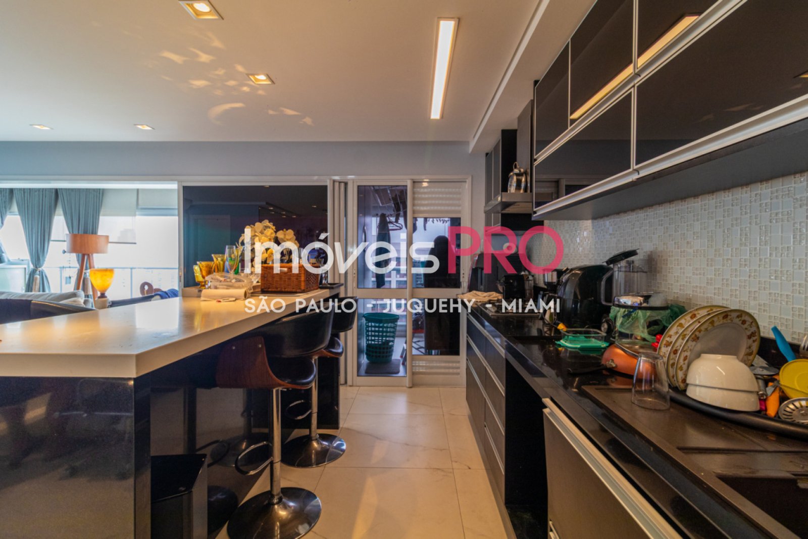 Foto :: https://assets.imoveispro.com.br/thumb/IP37959/apartamento-aluguel-pinheiros_IP37959_17_1920x1080.jpg?