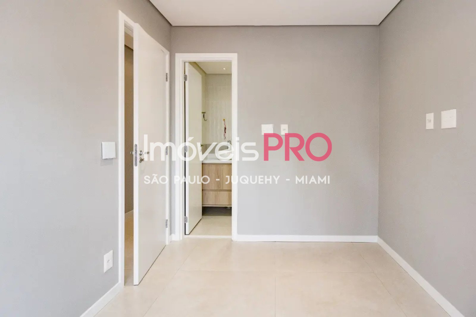 Foto :: https://assets.imoveispro.com.br/thumb/IP37967/apartamento-venda-brooklin_IP37967_11_1920x1080.jpg?