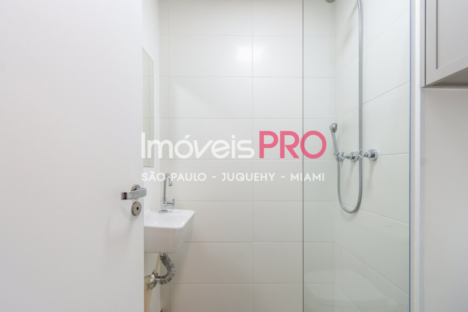 Foto :: https://assets.imoveispro.com.br/thumb/IP37973/apartamento-venda-vila-mariana_IP37973_23_1920x1080.jpg?