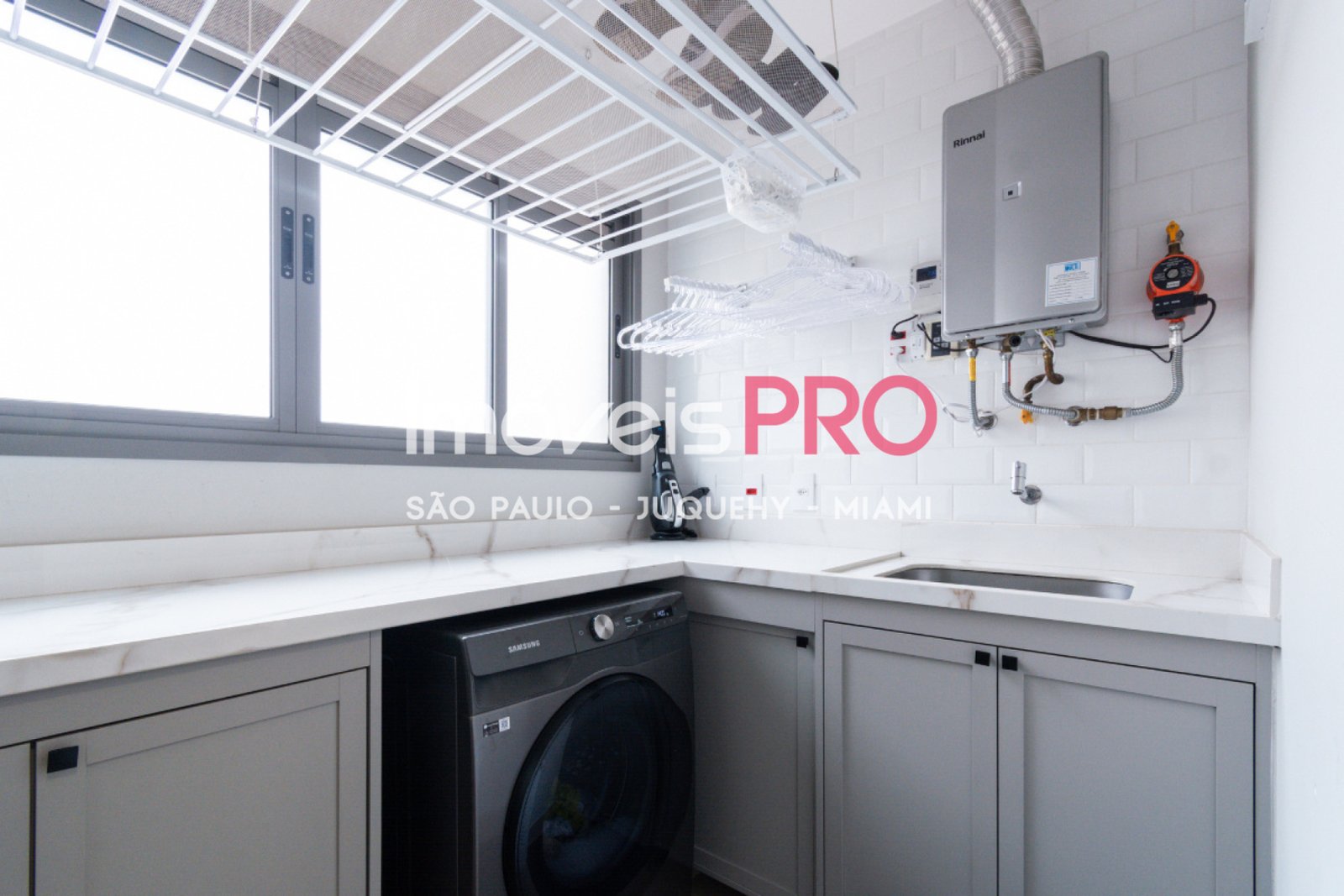 Foto :: https://assets.imoveispro.com.br/thumb/IP37973/apartamento-venda-vila-mariana_IP37973_35_1920x1080.jpg?