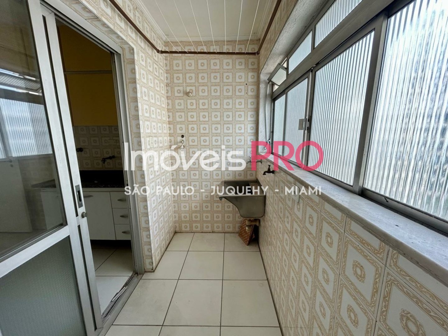 Foto :: https://assets.imoveispro.com.br/thumb/IP37981/apartamento-venda-moema_IP37981_11_1920x1080.jpg?