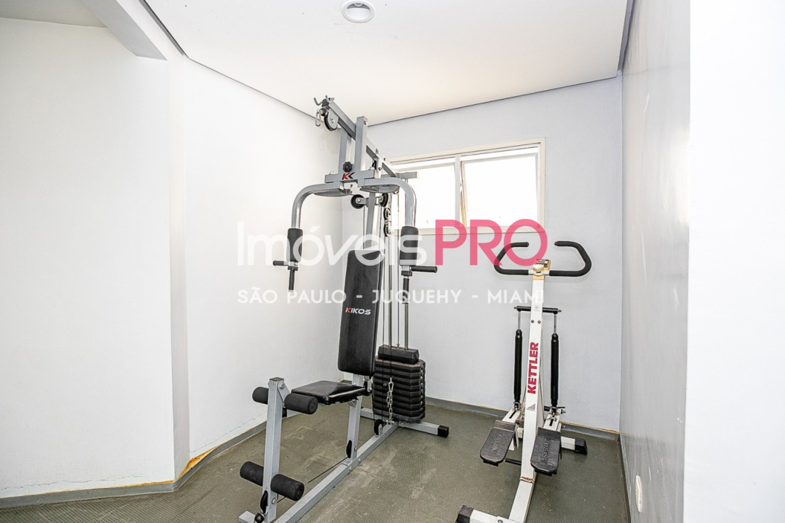 Foto :: https://assets.imoveispro.com.br/thumb/IP37988/apartamento-aluguel-moema_IP37988_11_1920x1080.jpg?