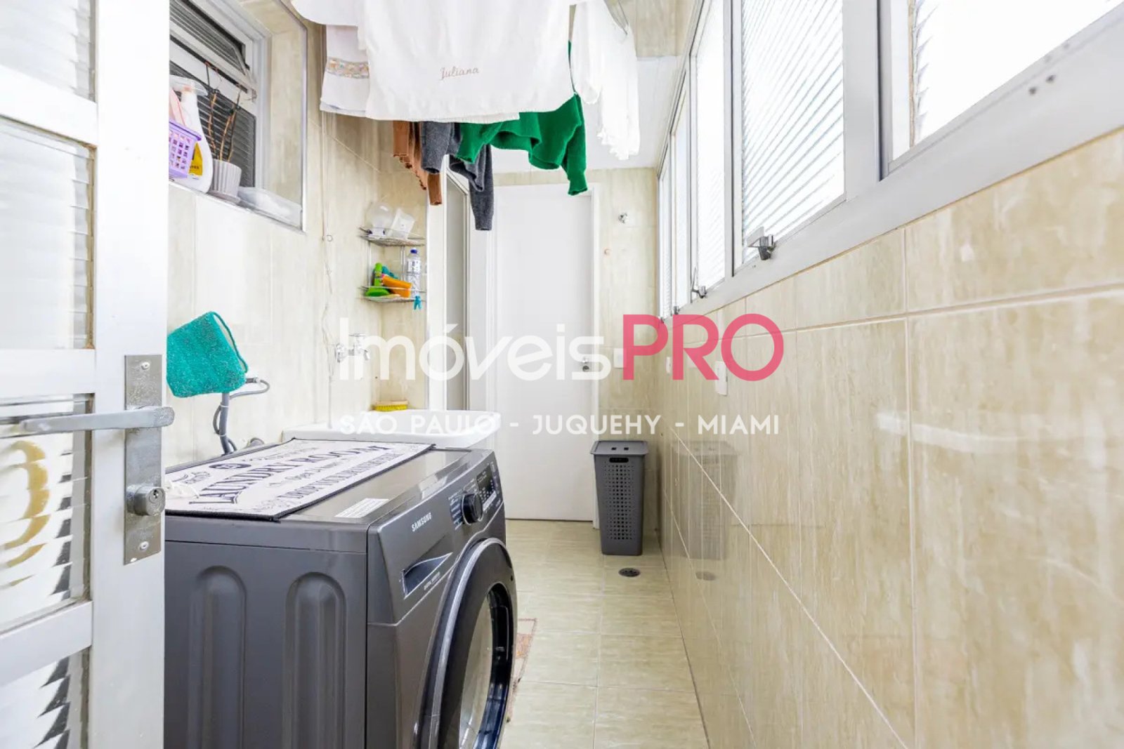 Foto :: https://assets.imoveispro.com.br/thumb/IP37990/apartamento-venda-moema-passaros_IP37990_17_1920x1080.jpg?