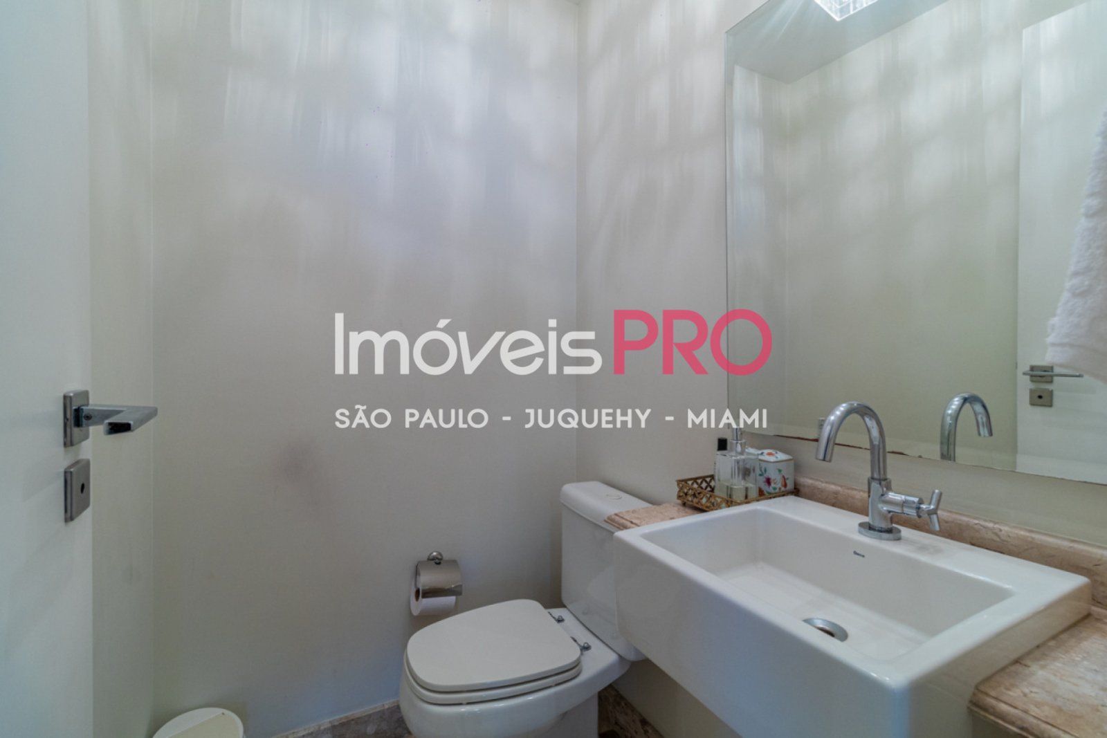 Foto :: https://assets.imoveispro.com.br/thumb/IP37992/apartamento-venda-perdizes_IP37992_17_1920x1080.jpg?