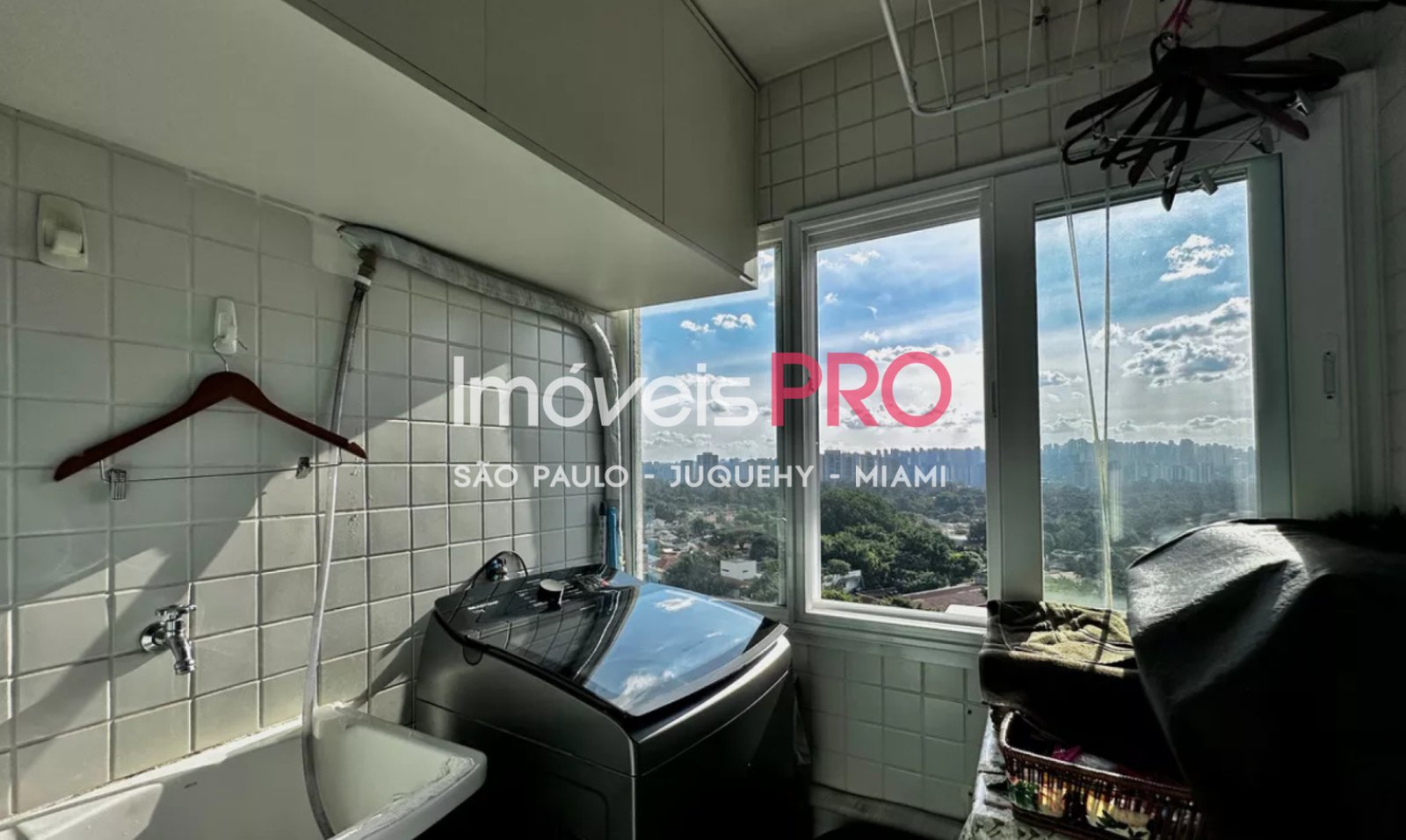 Foto :: https://assets.imoveispro.com.br/thumb/IP38001/apartamento-venda-santo-amaro_IP38001_11_1920x1080.jpg?