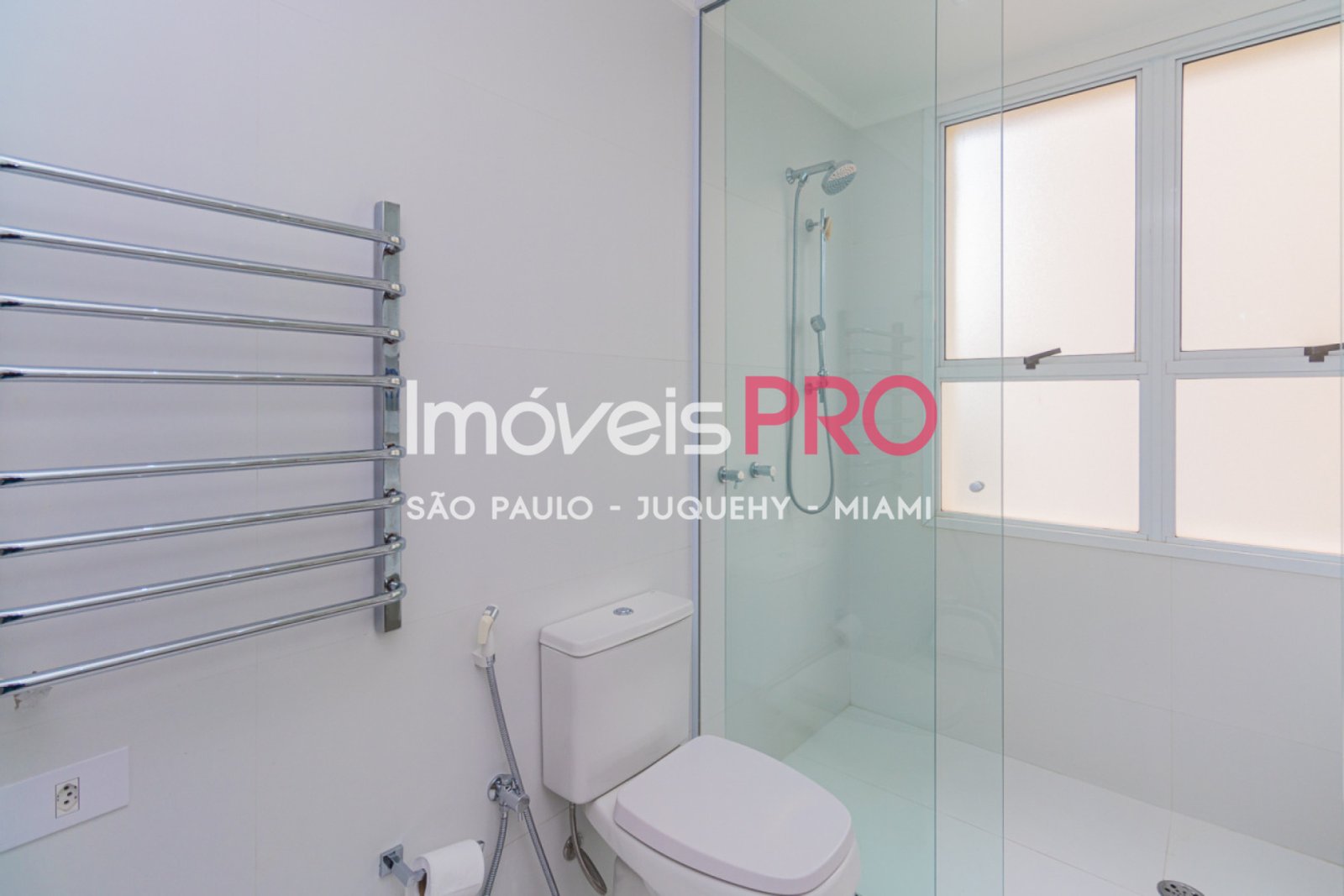 Foto :: https://assets.imoveispro.com.br/thumb/IP38004/apartamento-venda-moema_IP38004_41_1920x1080.jpg?1776191380