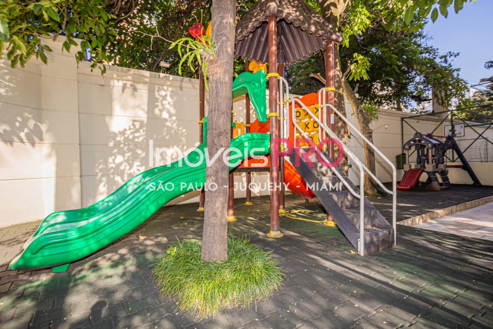 Foto :: https://assets.imoveispro.com.br/thumb/IP38004/apartamento-venda-moema_IP38004_53_1920x1080.jpg?1776191462