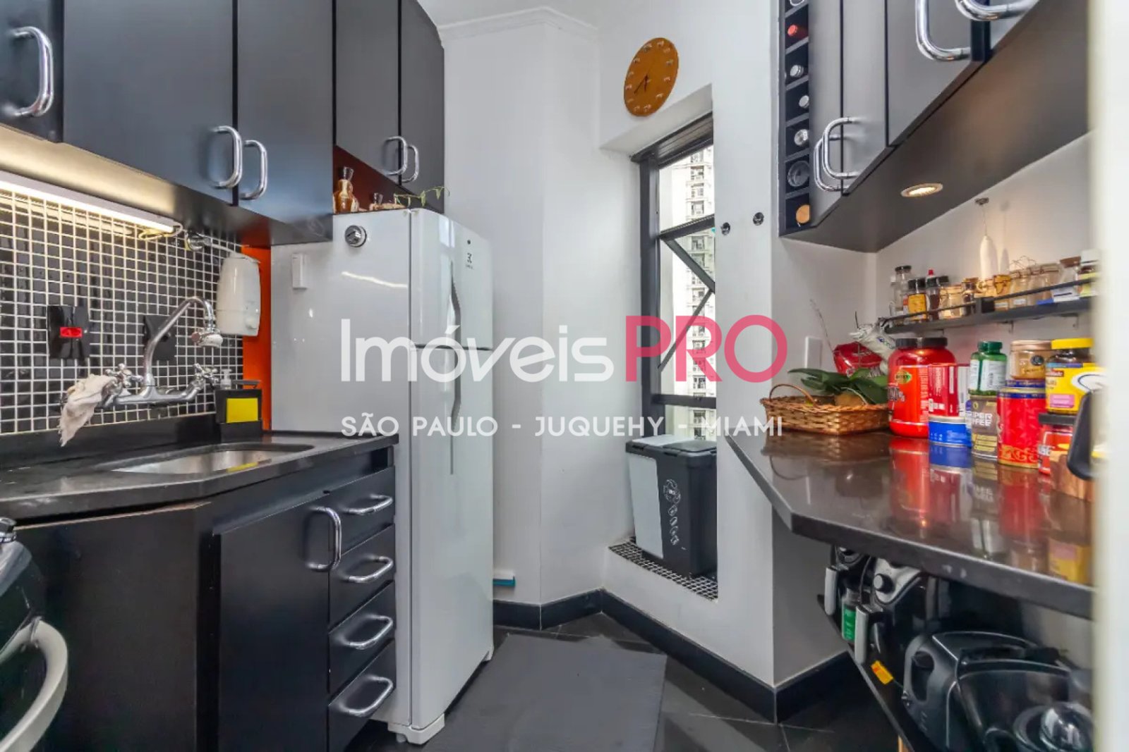 Foto :: https://assets.imoveispro.com.br/thumb/IP38005/cobertura-duplex-venda-moema-indios_IP38005_29_1920x1080.jpg?