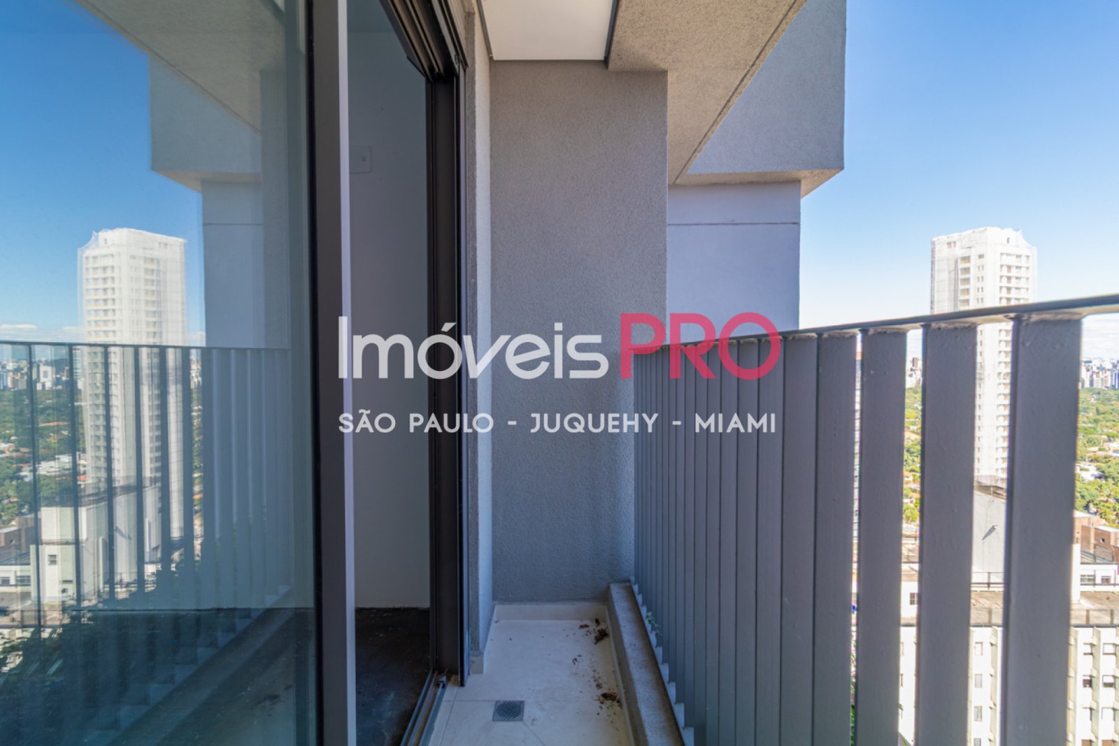Foto :: https://assets.imoveispro.com.br/thumb/IP38008/apartamento-venda-pinheiros_IP38008_23_1920x1080.jpg?