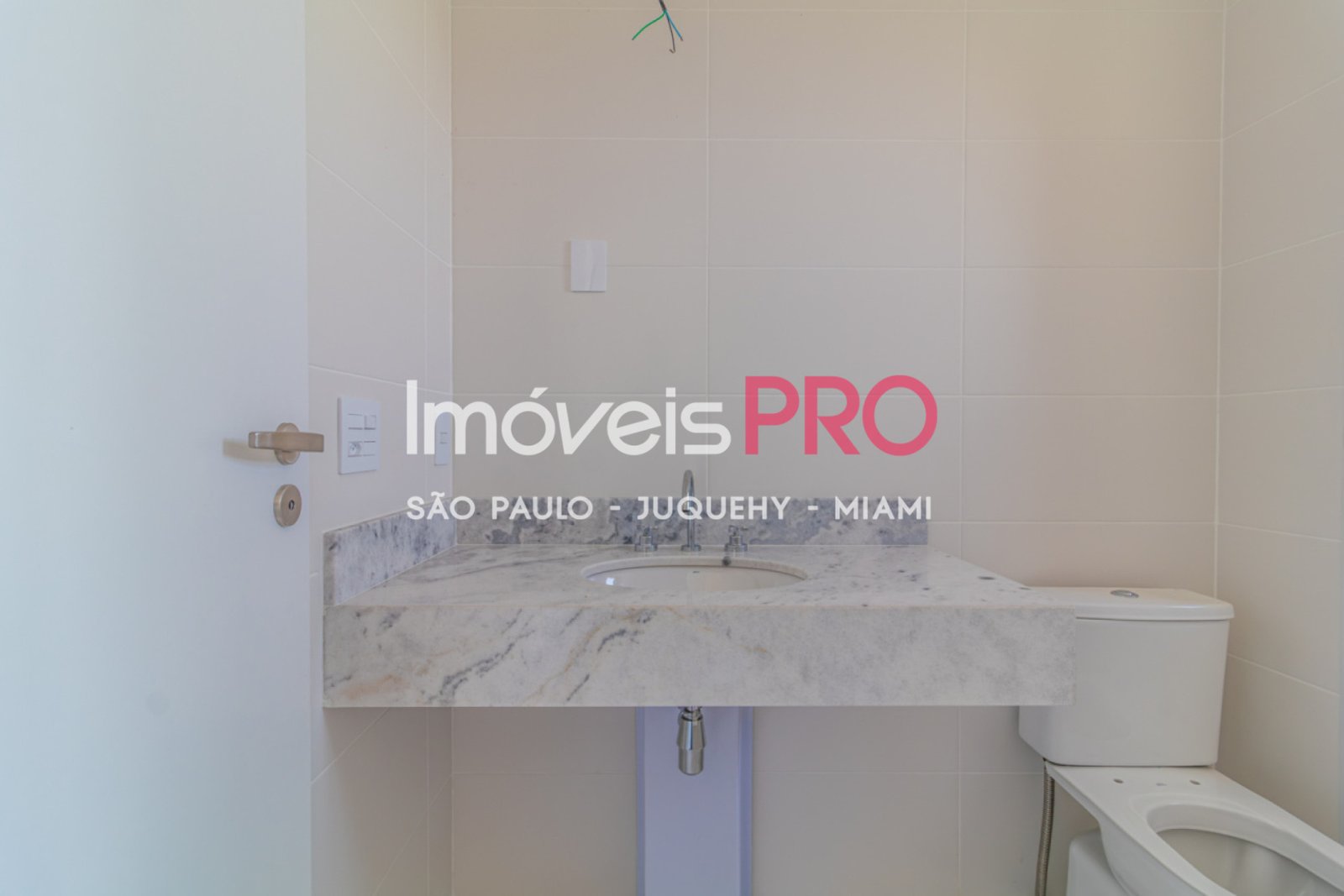 Foto :: https://assets.imoveispro.com.br/thumb/IP38008/apartamento-venda-pinheiros_IP38008_35_1920x1080.jpg?