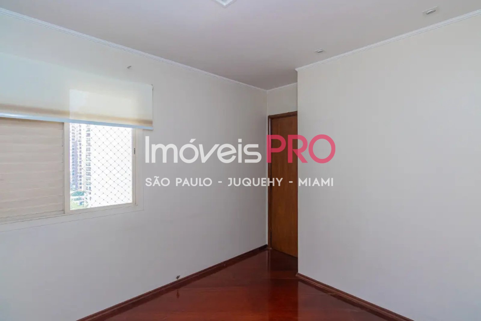 Foto :: https://assets.imoveispro.com.br/thumb/IP38010/apartamento-venda-moema-passaros_IP38010_11_1920x1080.jpg?