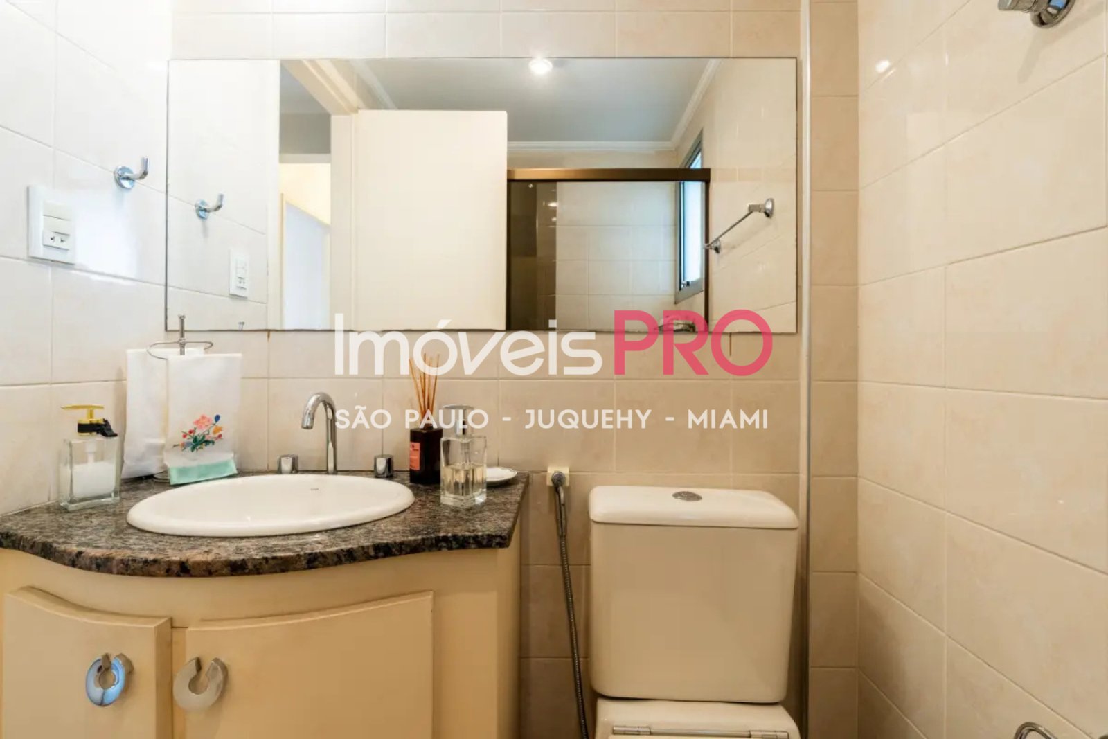 Foto :: https://assets.imoveispro.com.br/thumb/IP38025/apartamento-venda-vila-mariana_IP38025_11_1920x1080.jpg?