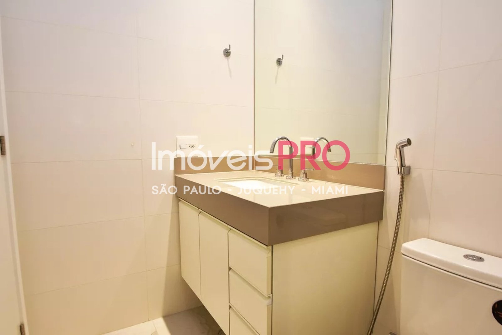 Foto :: https://assets.imoveispro.com.br/thumb/IP38029/apartamento-aluguel-pinheiros_IP38029_17_1920x1080.jpg?