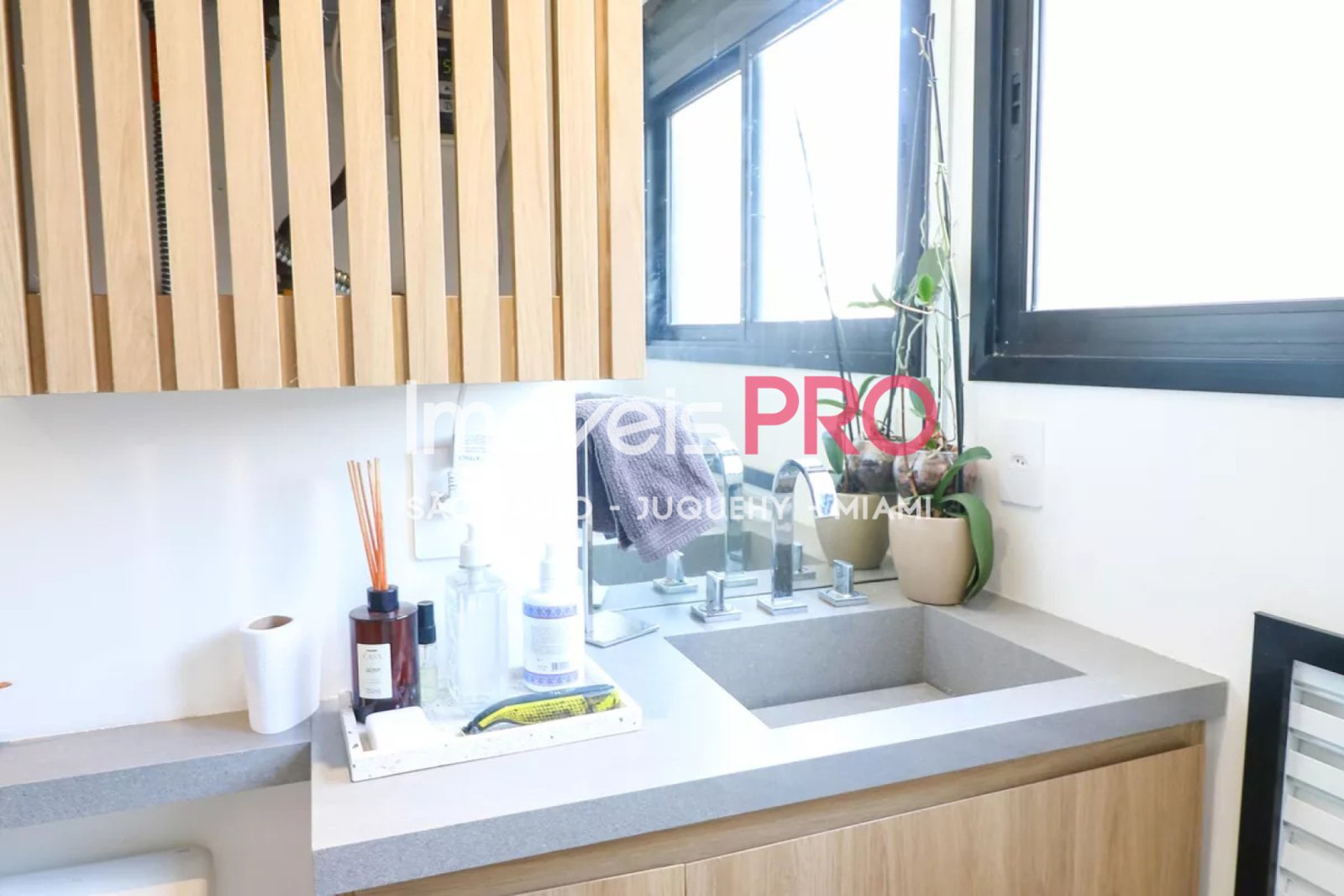 Foto :: https://assets.imoveispro.com.br/thumb/IP38033/cobertura-duplex-venda-brooklin_IP38033_35_1920x1080.jpg?