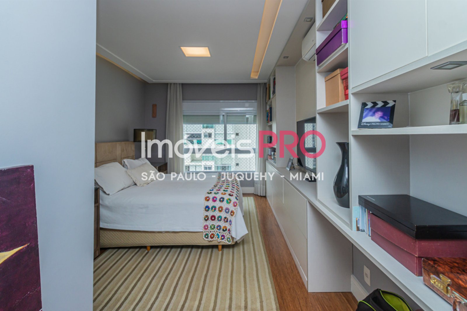 Foto :: https://assets.imoveispro.com.br/thumb/IP38040/apartamento-venda-campo-belo_IP38040_17_1920x1080.jpg?