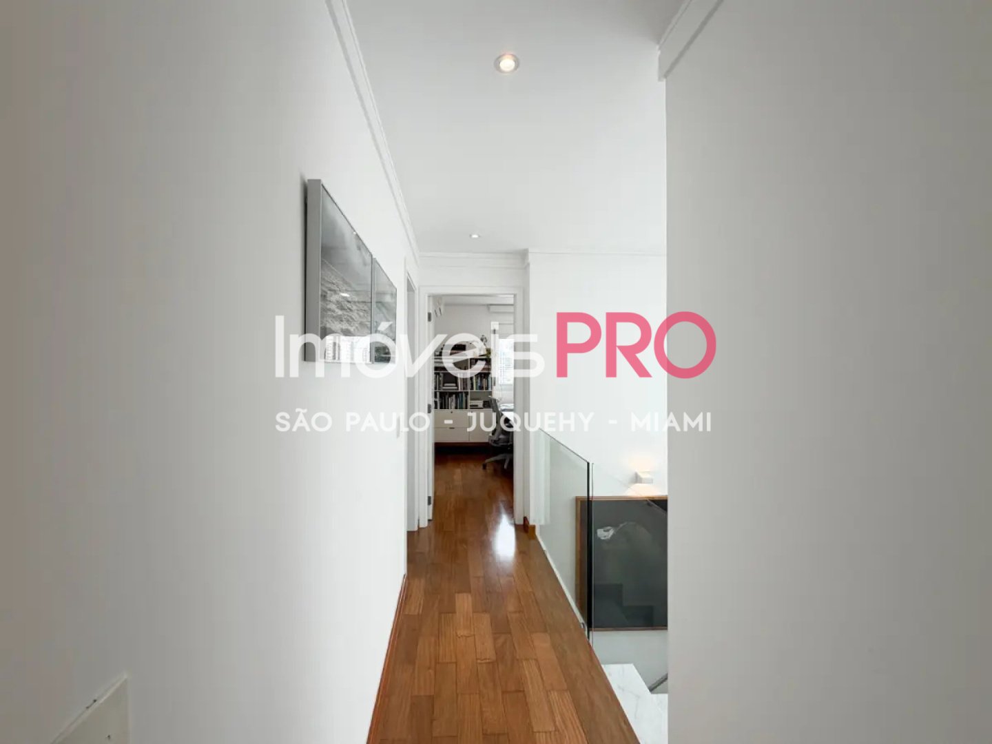 Foto :: https://assets.imoveispro.com.br/thumb/IP38043/duplex-venda-perdizes_IP38043_35_1920x1080.jpg?