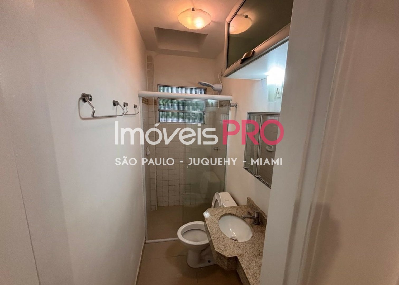 Foto :: https://assets.imoveispro.com.br/thumb/IP38047/casa-de-vila-venda-brooklin_IP38047_11_1920x1080.jpg?