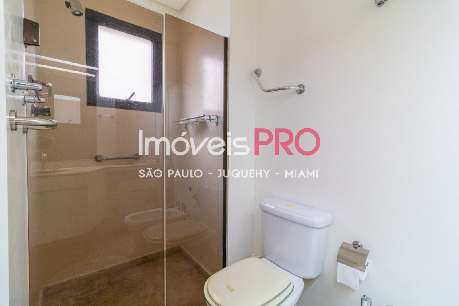 Foto :: https://assets.imoveispro.com.br/thumb/IP38077/apartamento-aluguel-jardim-europa_IP38077_29_1920x1080.jpg?