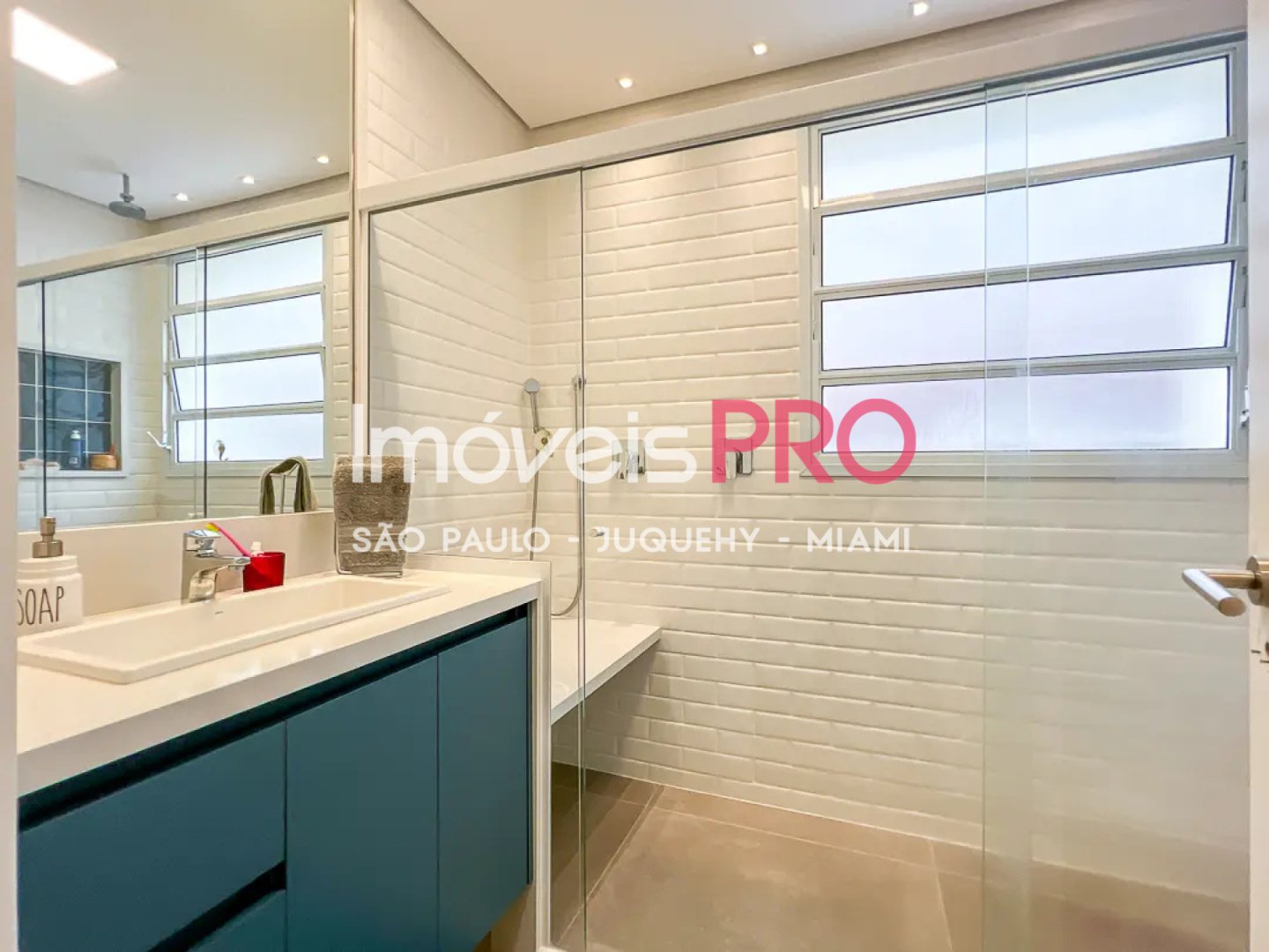 Foto :: https://assets.imoveispro.com.br/thumb/IP38091/apartamento-venda-santa-cecilia_IP38091_35_1920x1080.jpg?