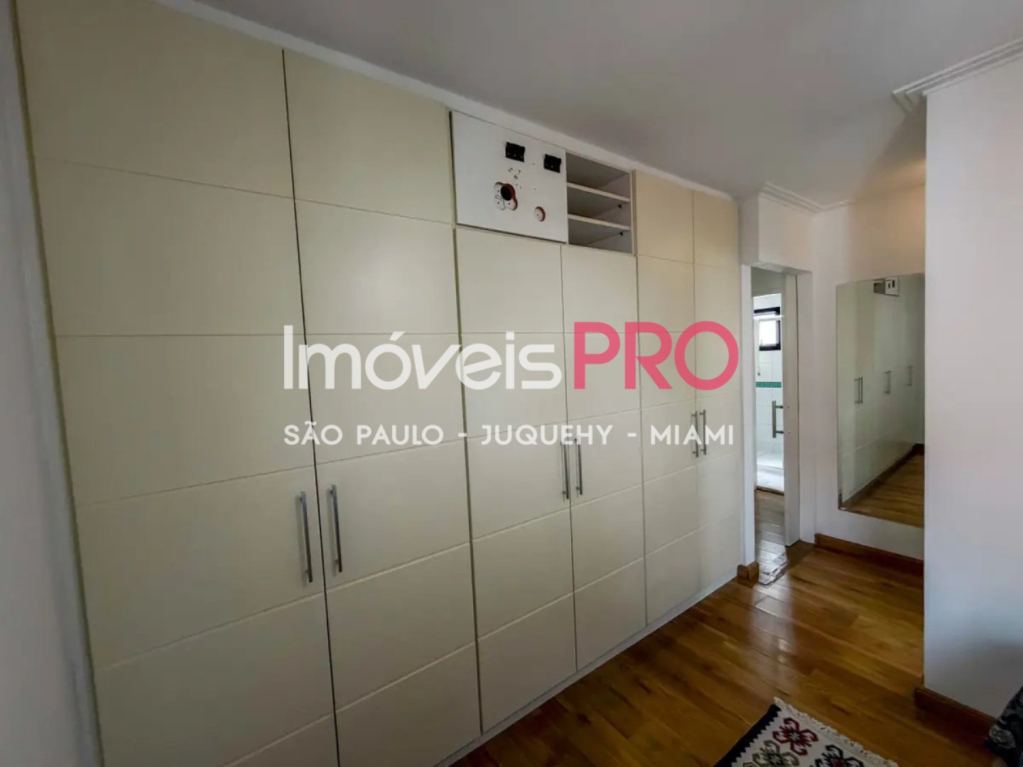 Foto :: https://assets.imoveispro.com.br/thumb/IP38101/apartamento-venda-vila-mascote_IP38101_17_1920x1080.jpg?