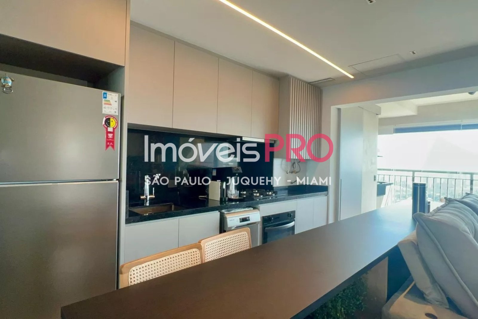 Foto :: https://assets.imoveispro.com.br/thumb/IP38104/apartamento-venda-pinheiros_IP38104_17_1920x1080.jpg?