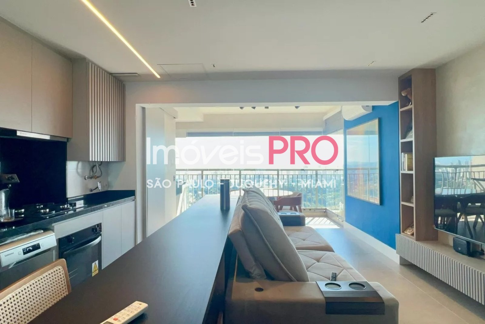 Foto :: https://assets.imoveispro.com.br/thumb/IP38104/apartamento-venda-pinheiros_IP38104_23_1920x1080.jpg?