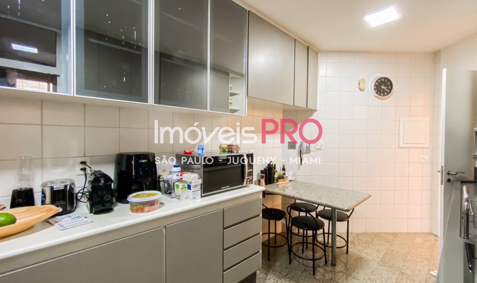 Foto :: https://assets.imoveispro.com.br/thumb/IP38106/apartamento-venda-moema-indios_IP38106_29_1920x1080.jpg?