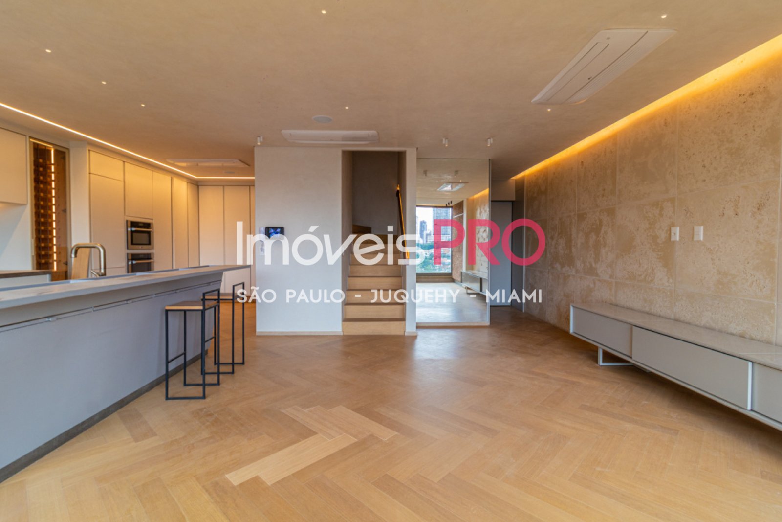 Foto :: https://assets.imoveispro.com.br/thumb/IP38113/apartamento-aluguel-pinheiros_IP38113_17_1920x1080.jpg?