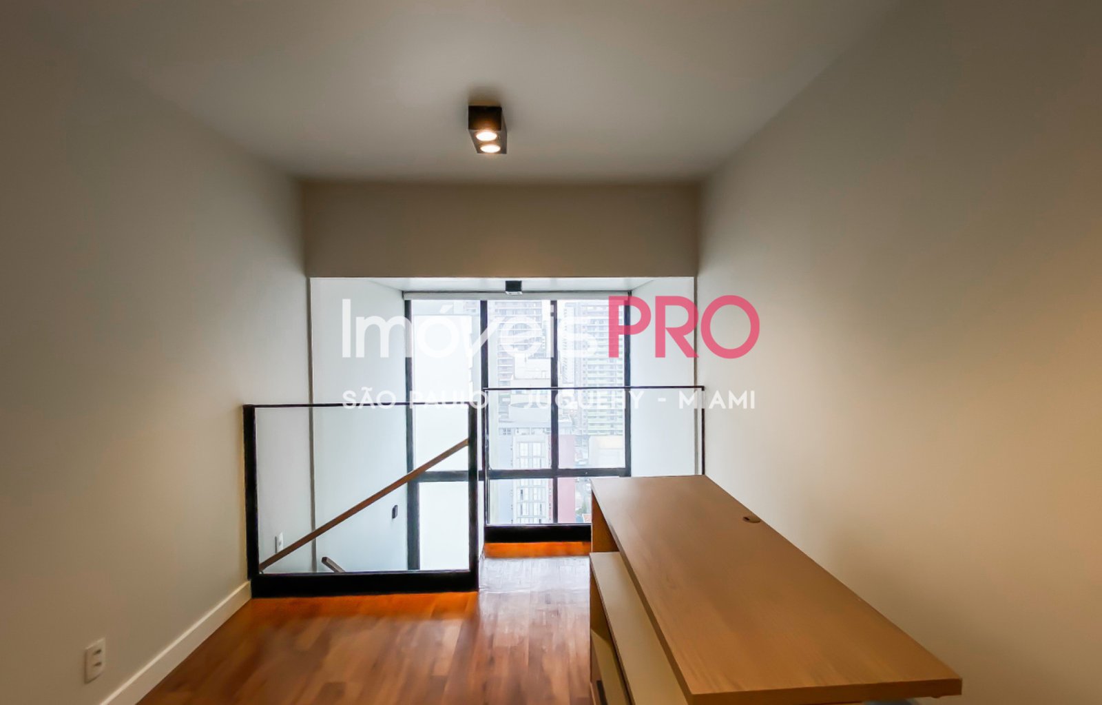 Foto :: IP38115