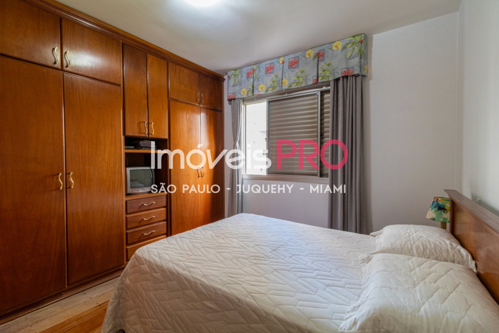 Foto :: https://assets.imoveispro.com.br/thumb/IP38118/apartamento-venda-perdizes_IP38118_11_1920x1080.jpg?