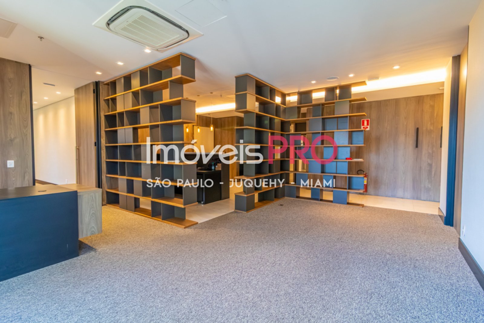Foto :: https://assets.imoveispro.com.br/thumb/IP38142/conj-comercial-aluguel-itaim-bibi_IP38142_17_1920x1080.jpg?